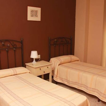 Hostal Tilos マラガ エクステリア 写真