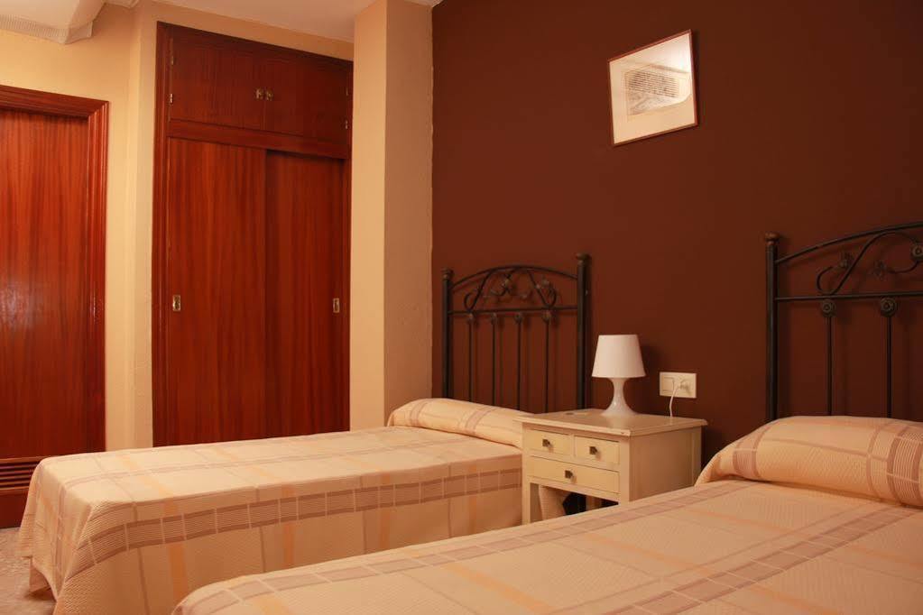 Hostal Tilos マラガ エクステリア 写真