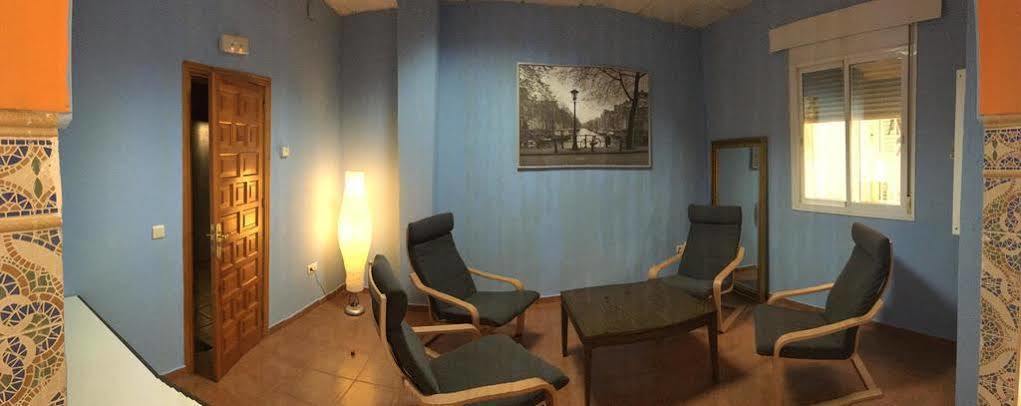 Hostal Tilos マラガ エクステリア 写真